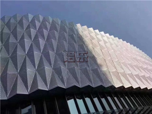 铝乐建材公司告诉大家简单订购质量好的冲孔铝单板